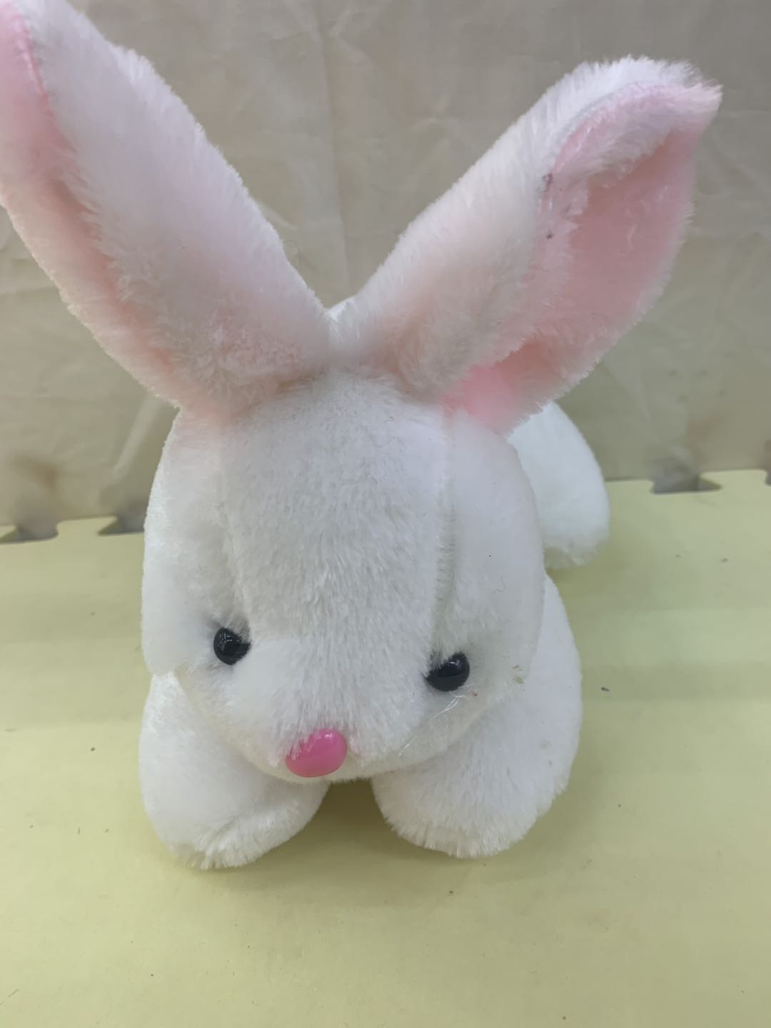Ali Velvet crawling rabbit plush toys are available as gifts for children and girls, as well as home decorations