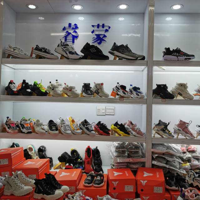 Ruimeng Footwear describe pic - 1
