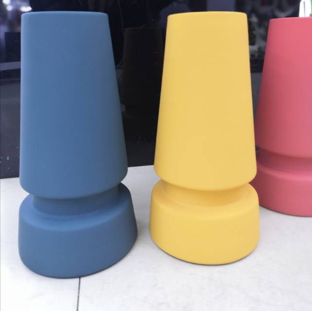 Factory direct selling creative Nordic dry flower art vases decorative ceramic living room decoration by box wholesale thumbnail