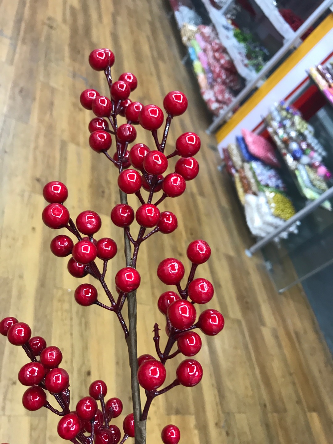 Guilin Christmas 12-head 18-prong Prosperity Red Fruit branches, Custom factory Direct sales based on samples Specification image