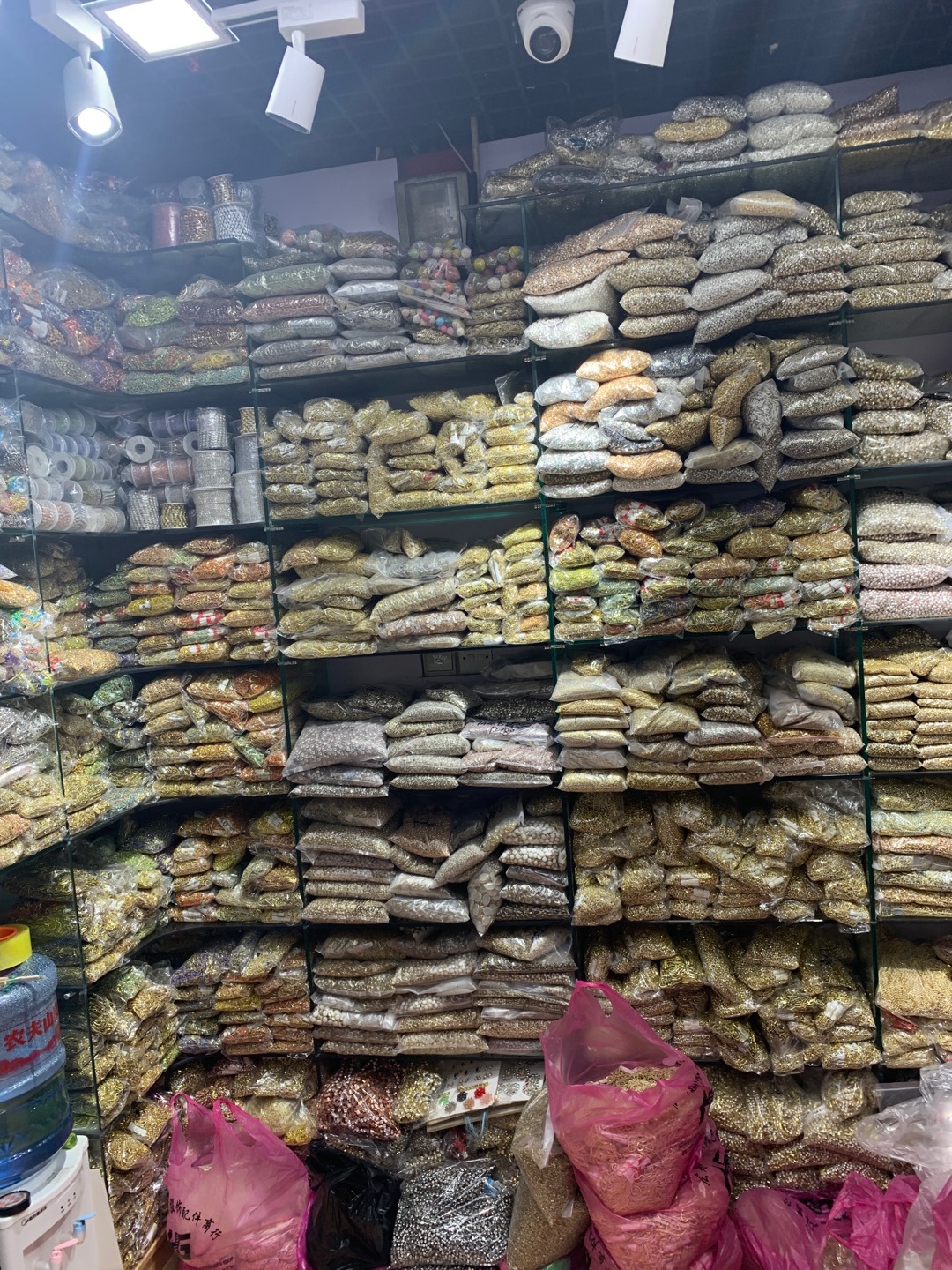 Hongguang Clothing Accessories Store