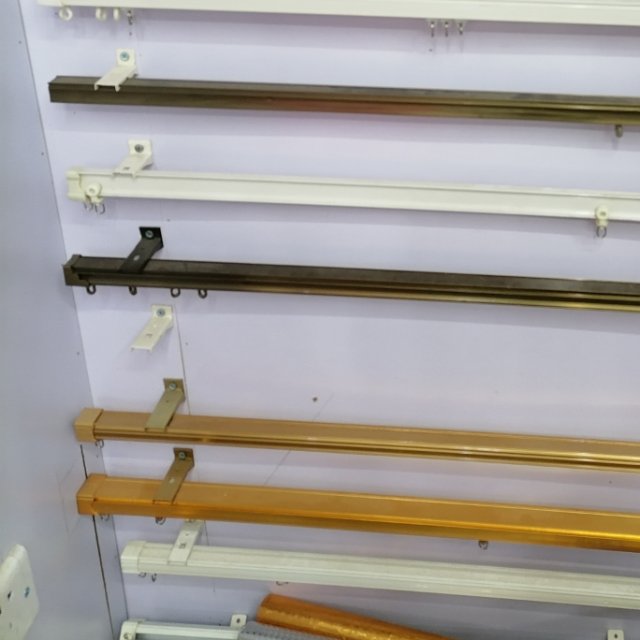 Curtain track bracket, curtain track thickened aluminum alloy hook Specification image