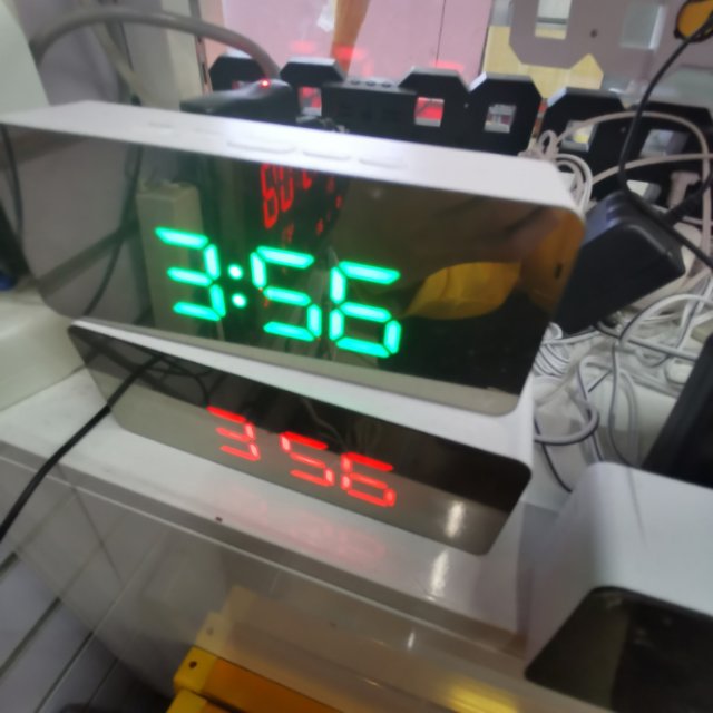 电子小闹钟学生用静音卧室闹铃可充电床头多功精美能智能夜光时钟细节图