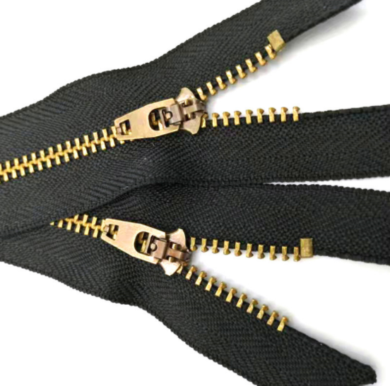 Shallow gold tooth double open 8# metal zipper men's door front metal zipper outdoor clothing zipper manufacturers direct thumbnail