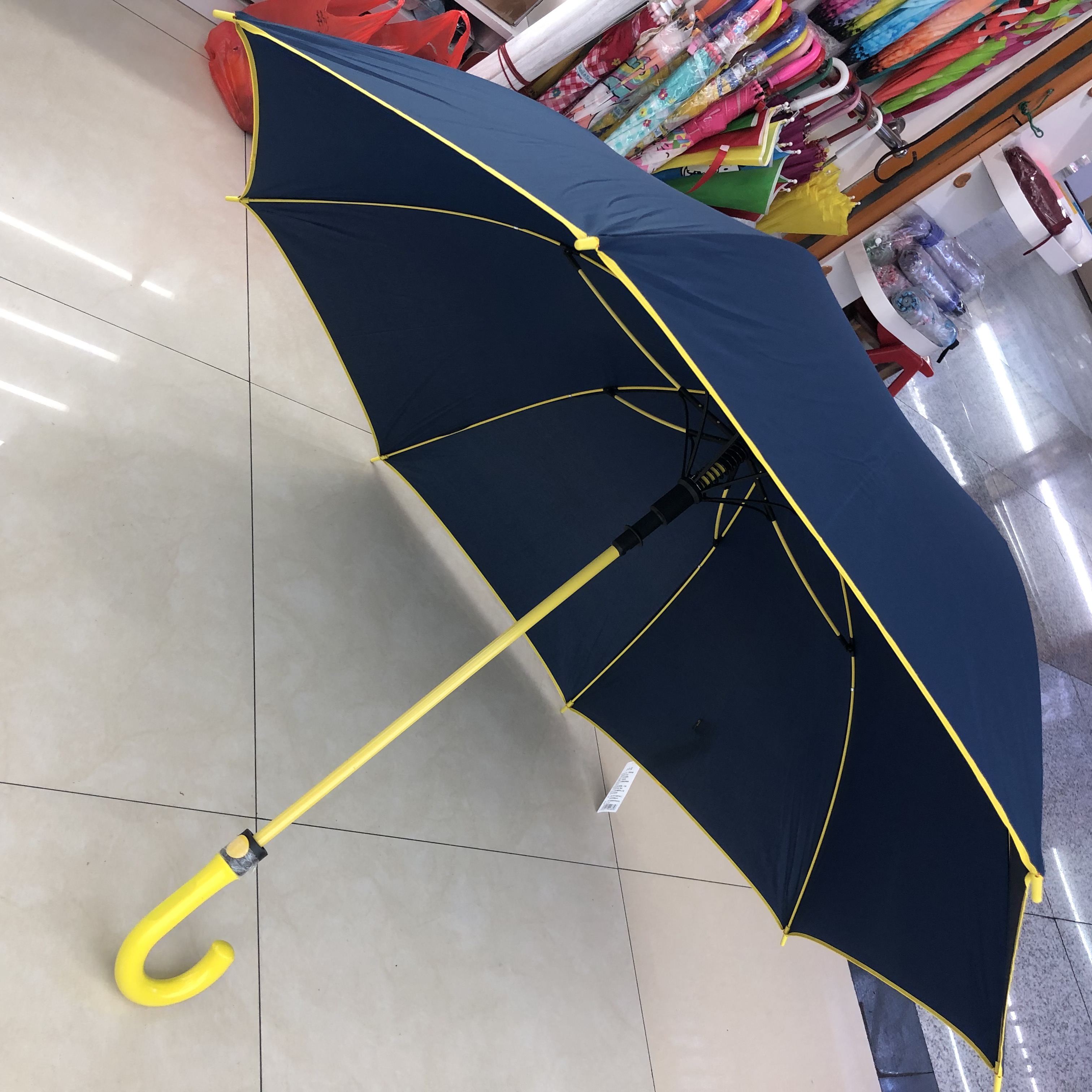 Solid-color long-handled straight-bar manual golf umbrella, golden-edge straight-bar umbrella, custom-made business umbrella, enlarged wind-resistant umbrella