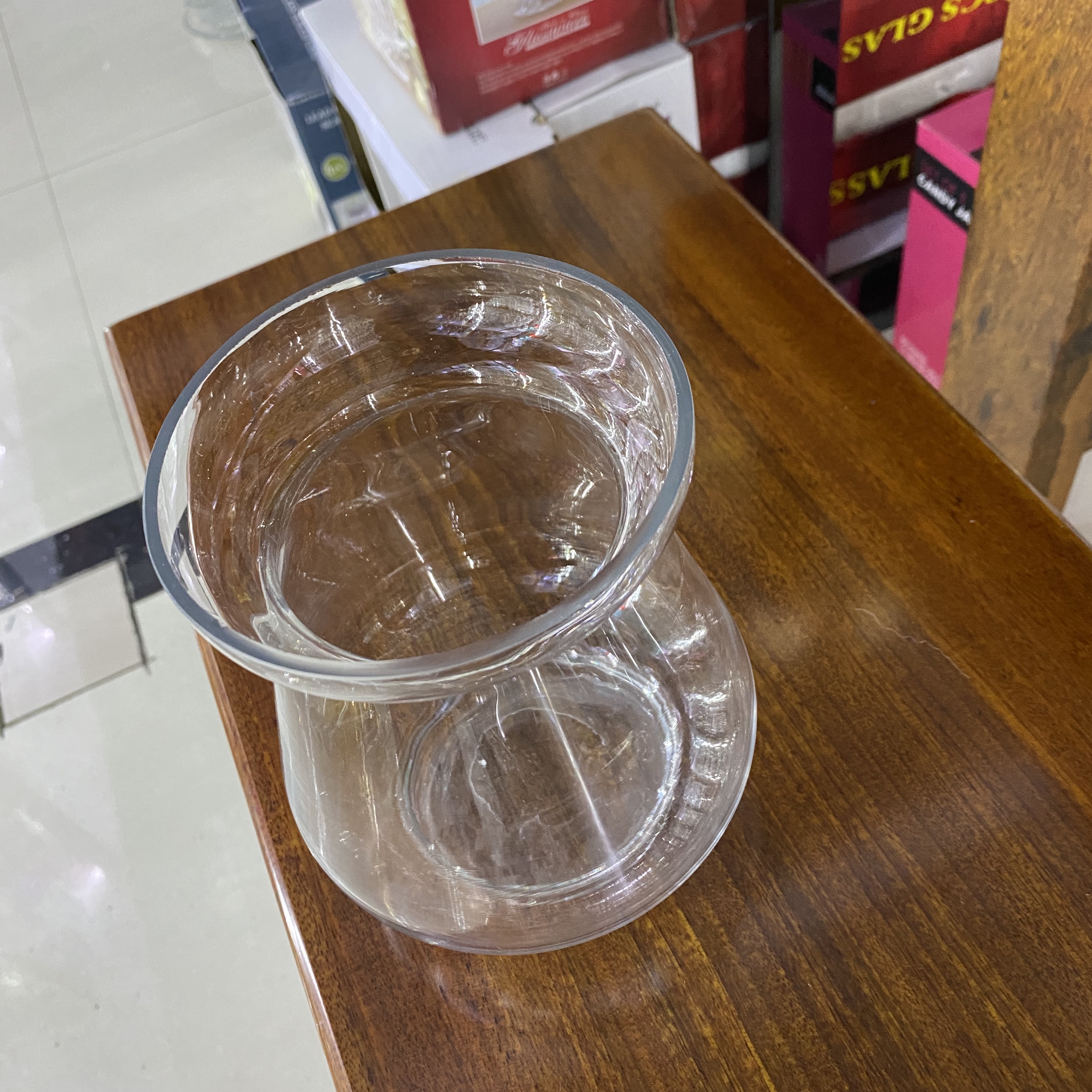 Nordic creative glass vase for living room use, leather hand-held, simple countertop, flower arrangement, hydroponic and hydroponic vase details Picture