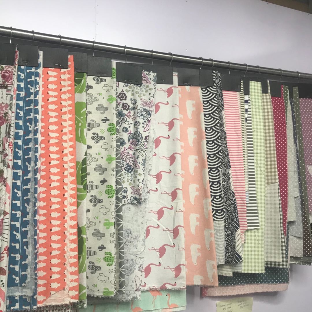 Red Flamingos Imitation Linen Printing Cloth Cotton Linen Printing Clothing Cloth Restaurant Tablecloth Decorative Dress Floral Fabric Specification drawing