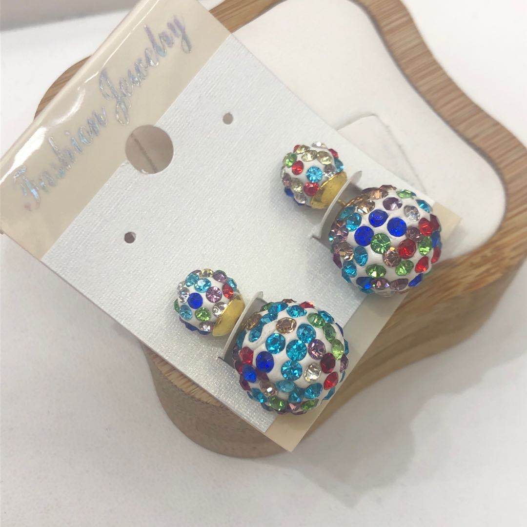 Fashionable and stylish round bead color ear-clipped front and back, eco-friendly color diamond, cute and sweet, anti-allergy earrings Specification image