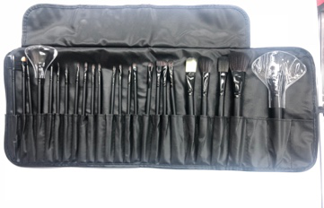 24 Wooden Handle Brush Set Set Black Bag General Cosmetic Use