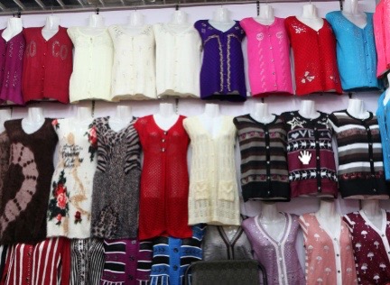 Wang Qiang Clothing describe pic - 1