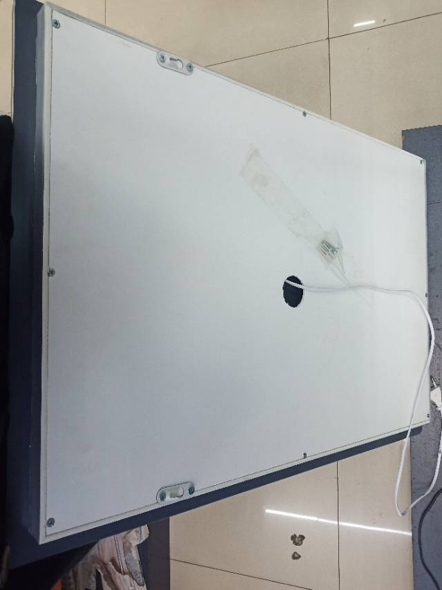 灯镜智能镜工厂直销可定制壁挂无框浴室镜细节图