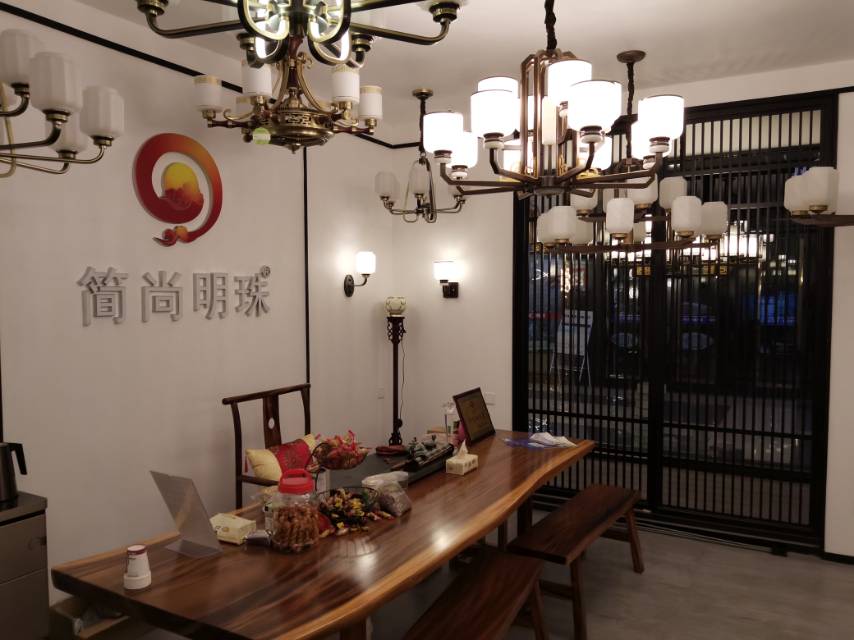 Luminous lighting fixture brand store describe pic - 2