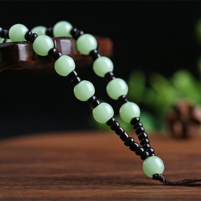 Hand-Woven Black Bead Chicken Wing Wood Imitation Black Pea Green White Jade Bead Amber Bead Gold Beeswax Lanyard Necklace Rope details Picture