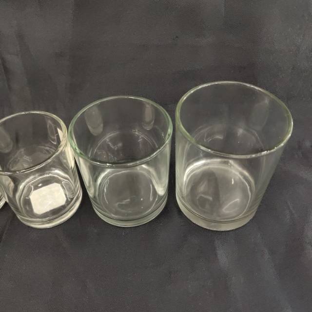 A transparent and cost-effective small cup for filling candles with a glass candlestick Specification image