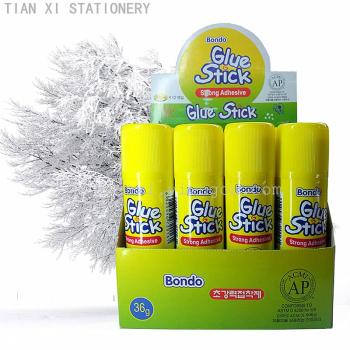 Making PVP glue stick stationery by hand by rotating 36 g yellow glue stick solid glue thumbnail