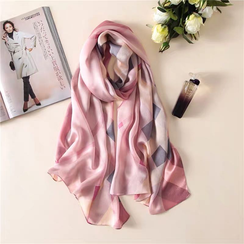Comfortable Spring And Autumn New Special Elegant Everything Long Foreign Style Scarf Woman Specification drawing