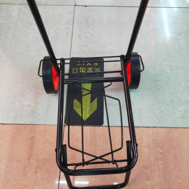 A lightweight suitcase, a portable storage tool, and a trolley for dragging things details Picture