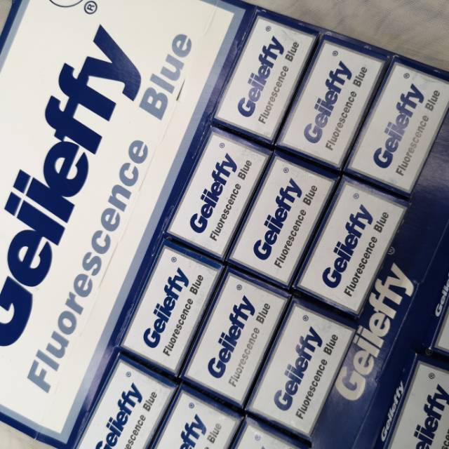 厂家直销剃须刀片新款剃须刀锋利无比双面刀片整版剃须刀片产品图