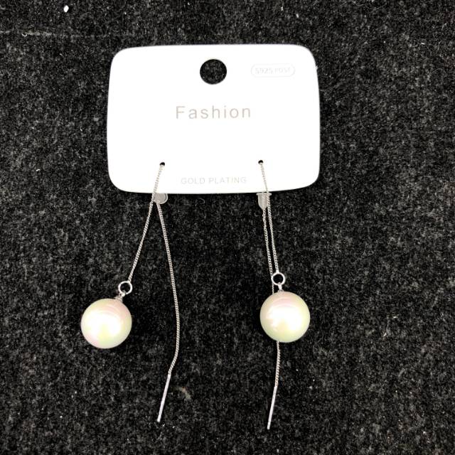 Pearl earring strings: White pearls, pure, versatile and fashionable earrings
