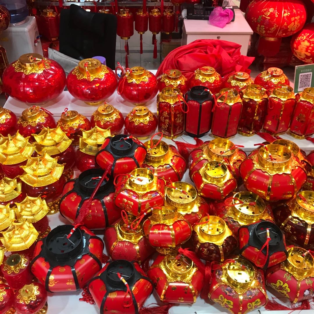 Yiwu Xilai Palace Lantern Factory describe pic - 1