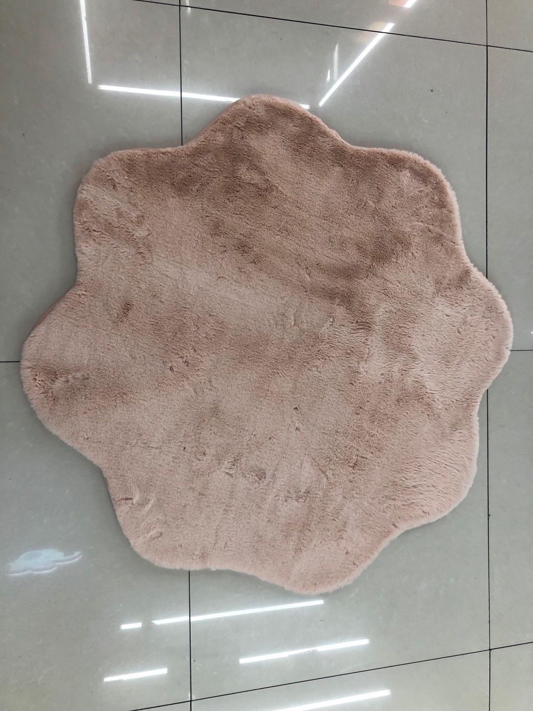 贝壳粉色甜美风兔毛浴室家用卫生间进门卫浴