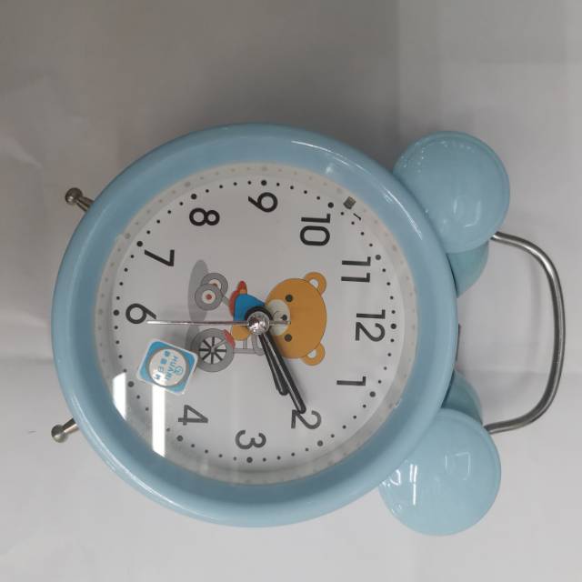 The alarm clock for students is a creative and personalized, lazy person's silent bedside night light alarm. The sound of the children's clock is extremely loud