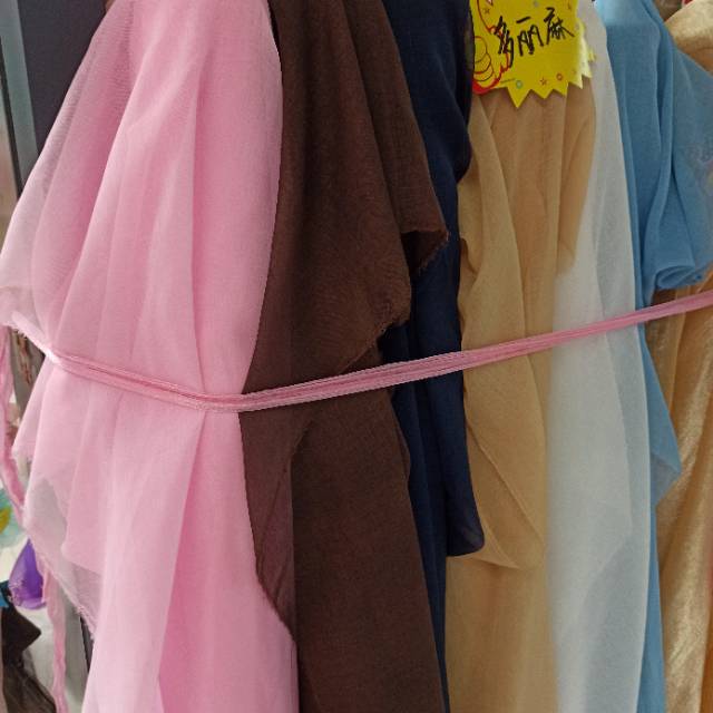 Dori linen is used as the fabric for wedding dresses and wedding handicrafts