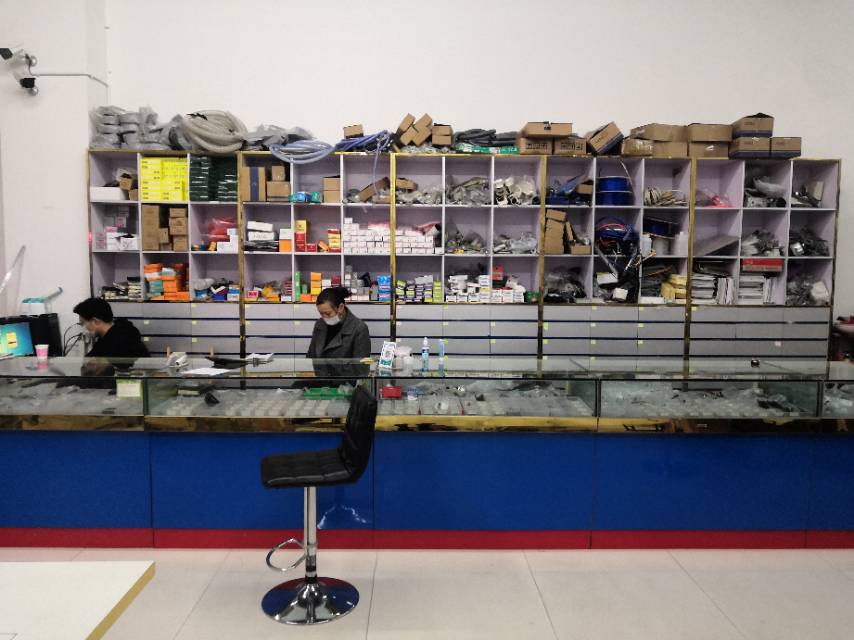 Yiwu Hexing Sewing Equipment Shop describe pic - 3
