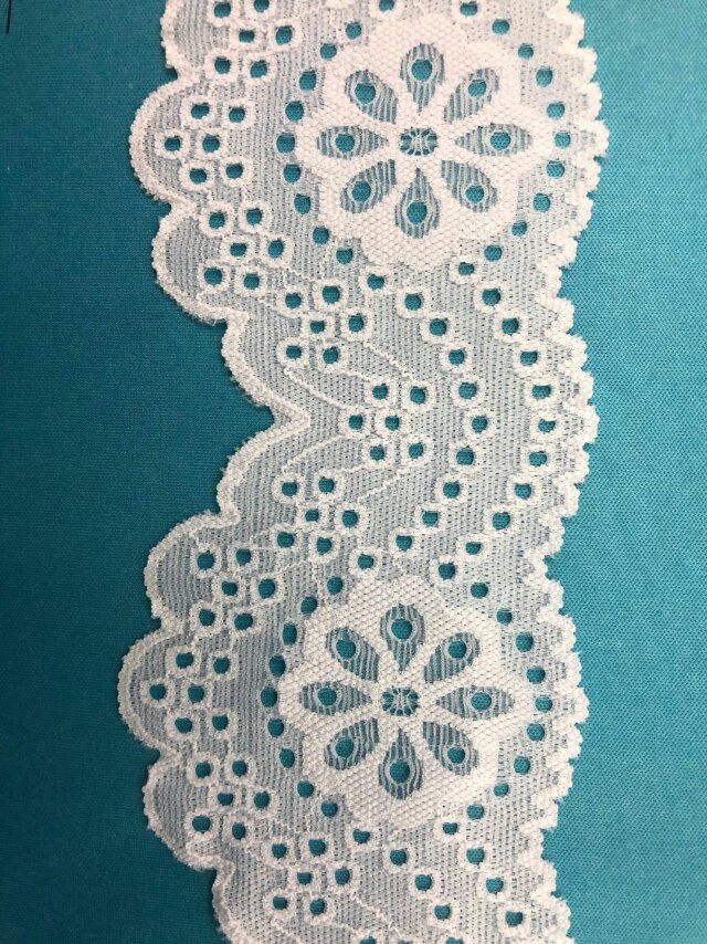 福建工厂蕾丝花边面料氨纶花边单色花型花边细节图