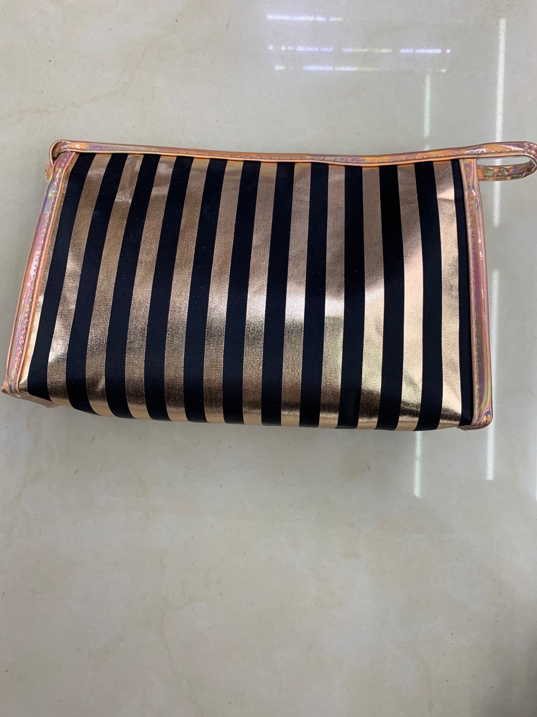 Striped Toiletry Bag Waterproof Oxford Cloth Fashion Practical And Convenient Specification drawing