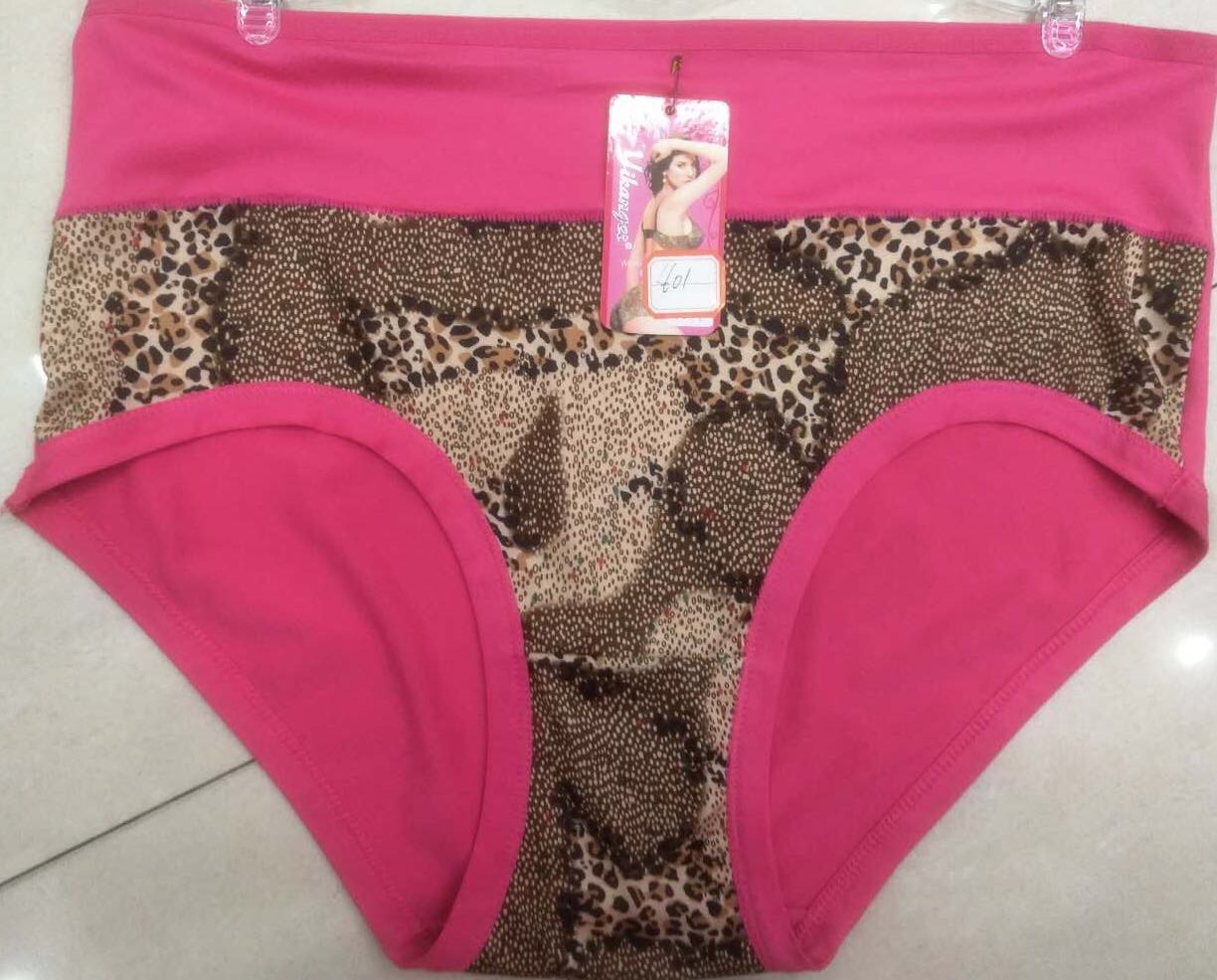 Leopard print fashion underwear high-waisted loose ladies briefs Specification drawing