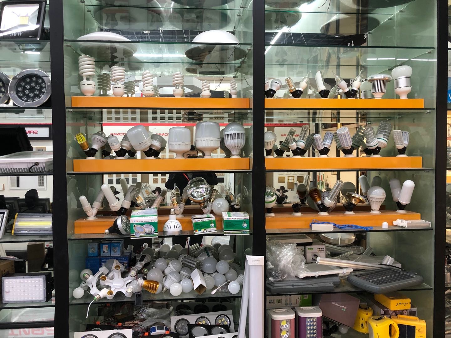 Xinhong Lighting describe pic - 1