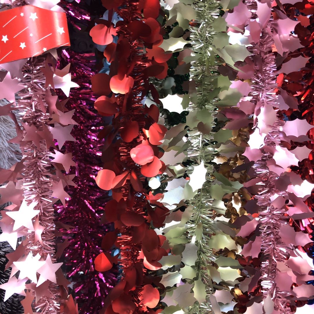 Wholesale of various types of ribbons, party and Christmas decorations, and rubia cordifolia