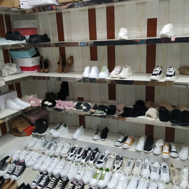 Dancing Girl Footwear Store describe pic - 1