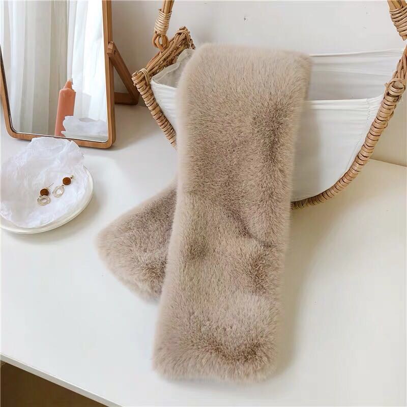 Women's Fashion Trend Casual Autumn And Winter Must-Have Super Soft Warm Imitation Fur Scarf details Picture