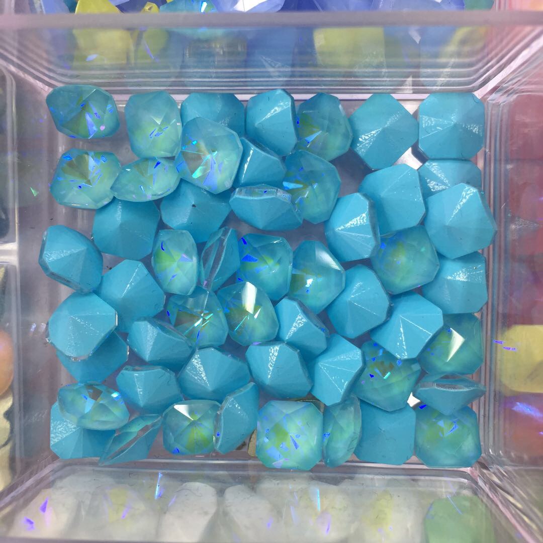 Crystal accessories finished semi-finished products manufacturers direct spot Heyuan thumbnail