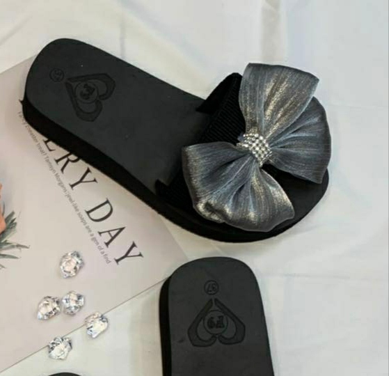 Summer Korean-style fashionable outdoor slippers for girls, versatile for students, flat sweet bow cool slippers for girls Specification image