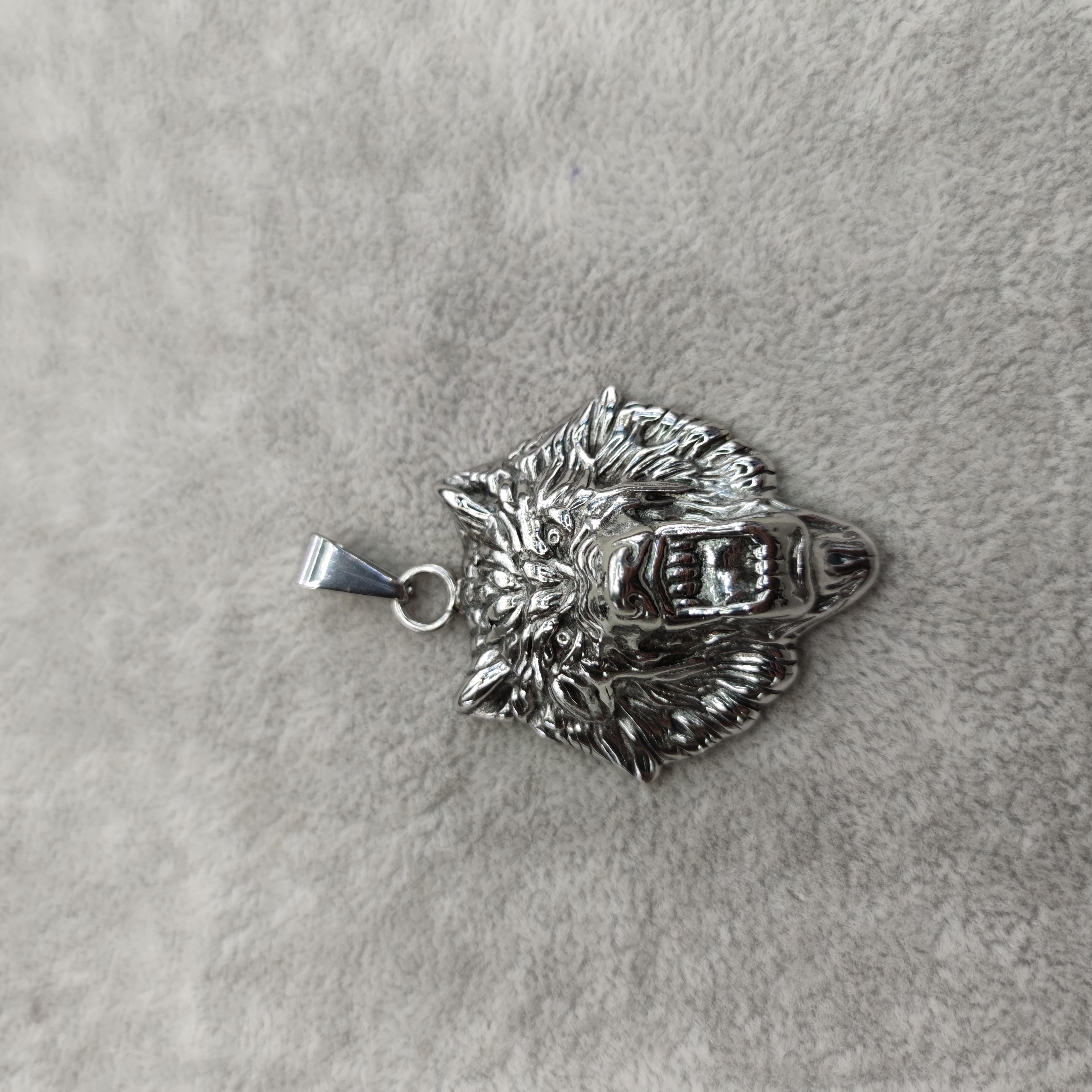 Vintage European and American men's necklaces accessories imperious lion head pendant accessories accessories thumbnail