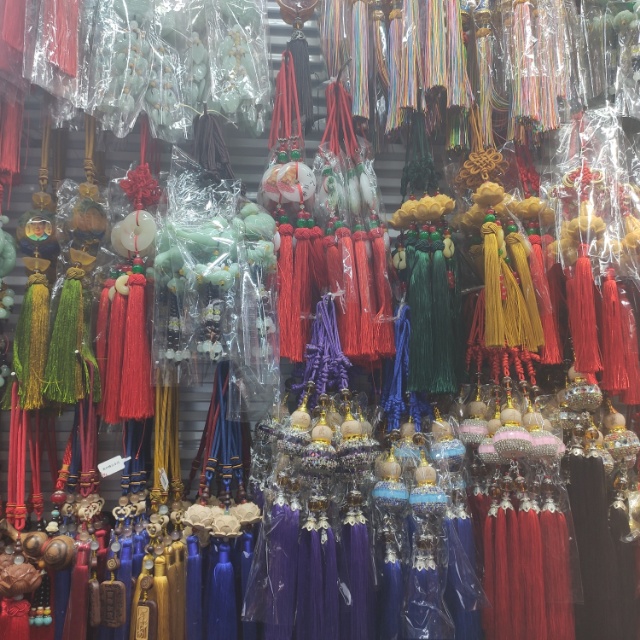 Xiangyun Pavilion Buddhist prayer beads handicrafts describe pic - 2