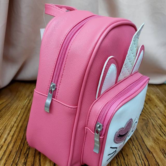 Rabbit backpack material and process display