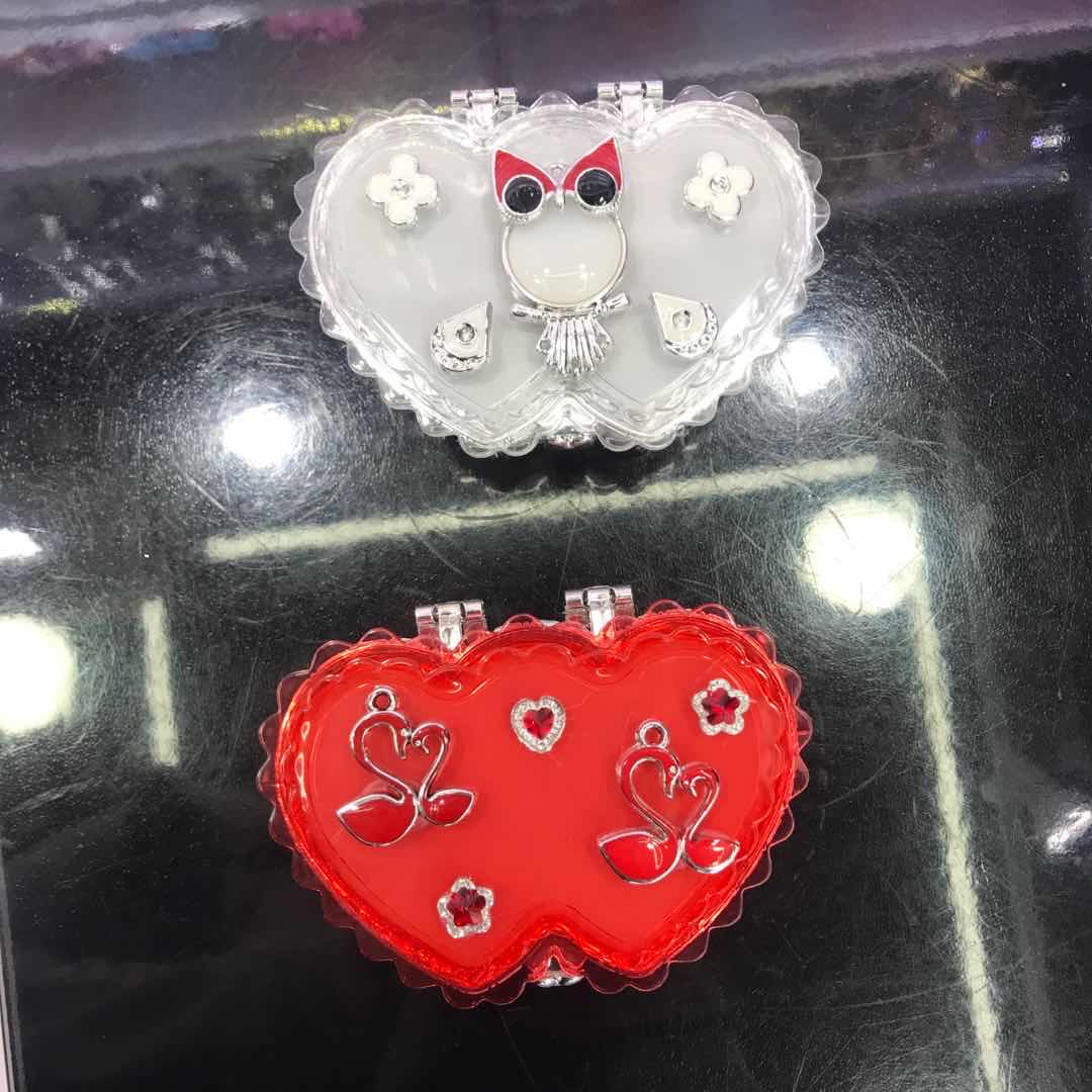 厂家直销创意可爱多色卡通首饰盒