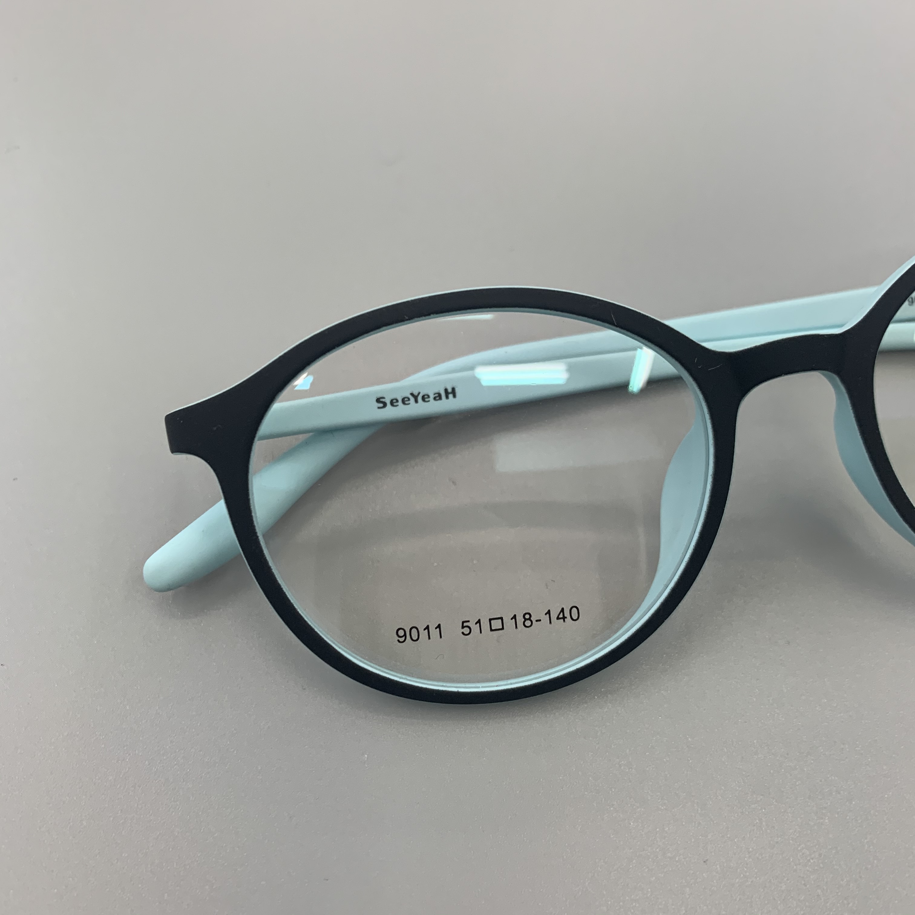 For students, children and girls, Korean-style trendy myopia glasses can be equipped with ultra-light, retro, large face slimming, flat eye frame 222 details Picture