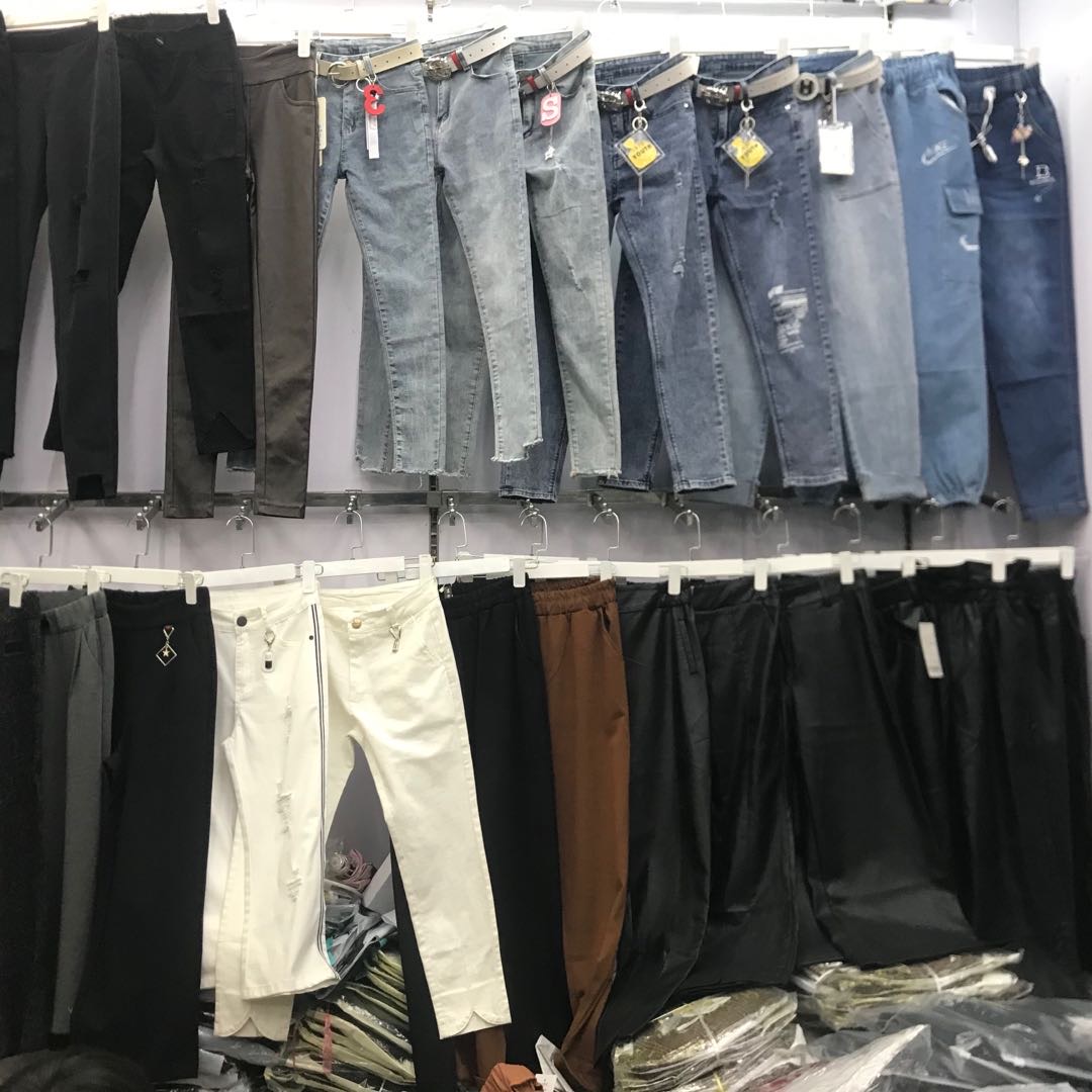 Sister pants are fine. describe pic - 2