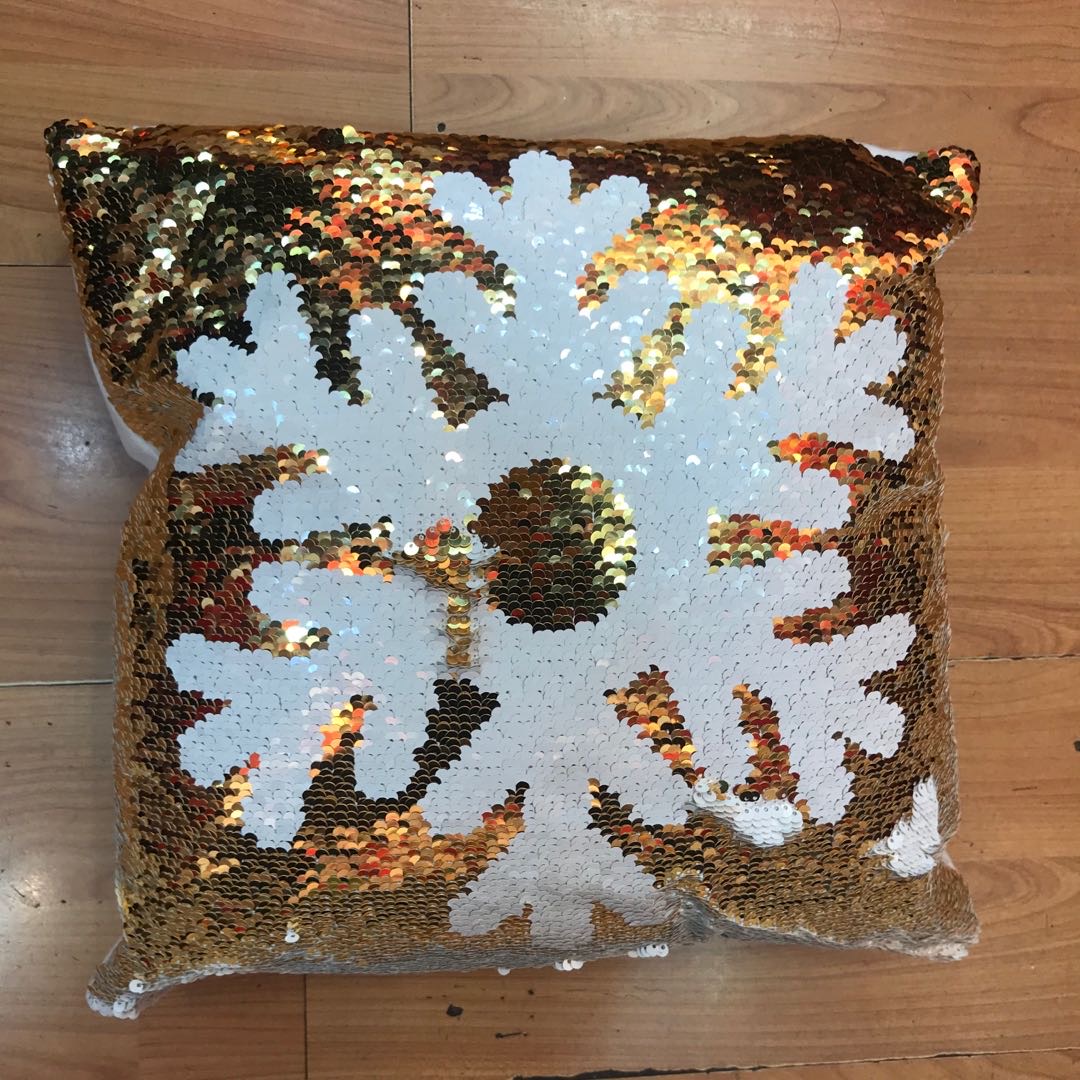 新款白色金色圣诞美人鱼双面亮片雪花雪橇鹿抱枕靠枕靠套大雪花