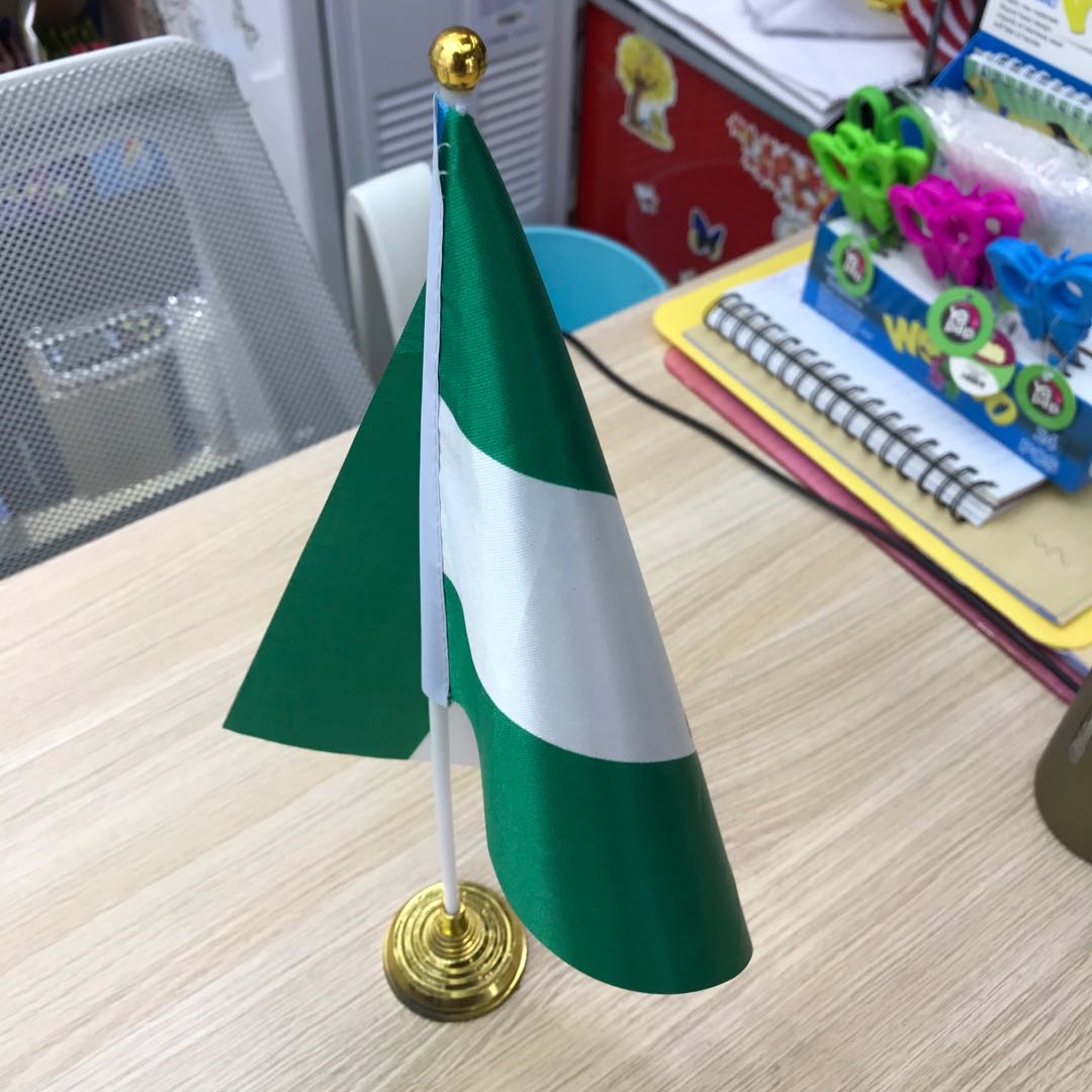 三角旗塑料底座桌旗国旗摆件小彩旗桌旗签约细节图