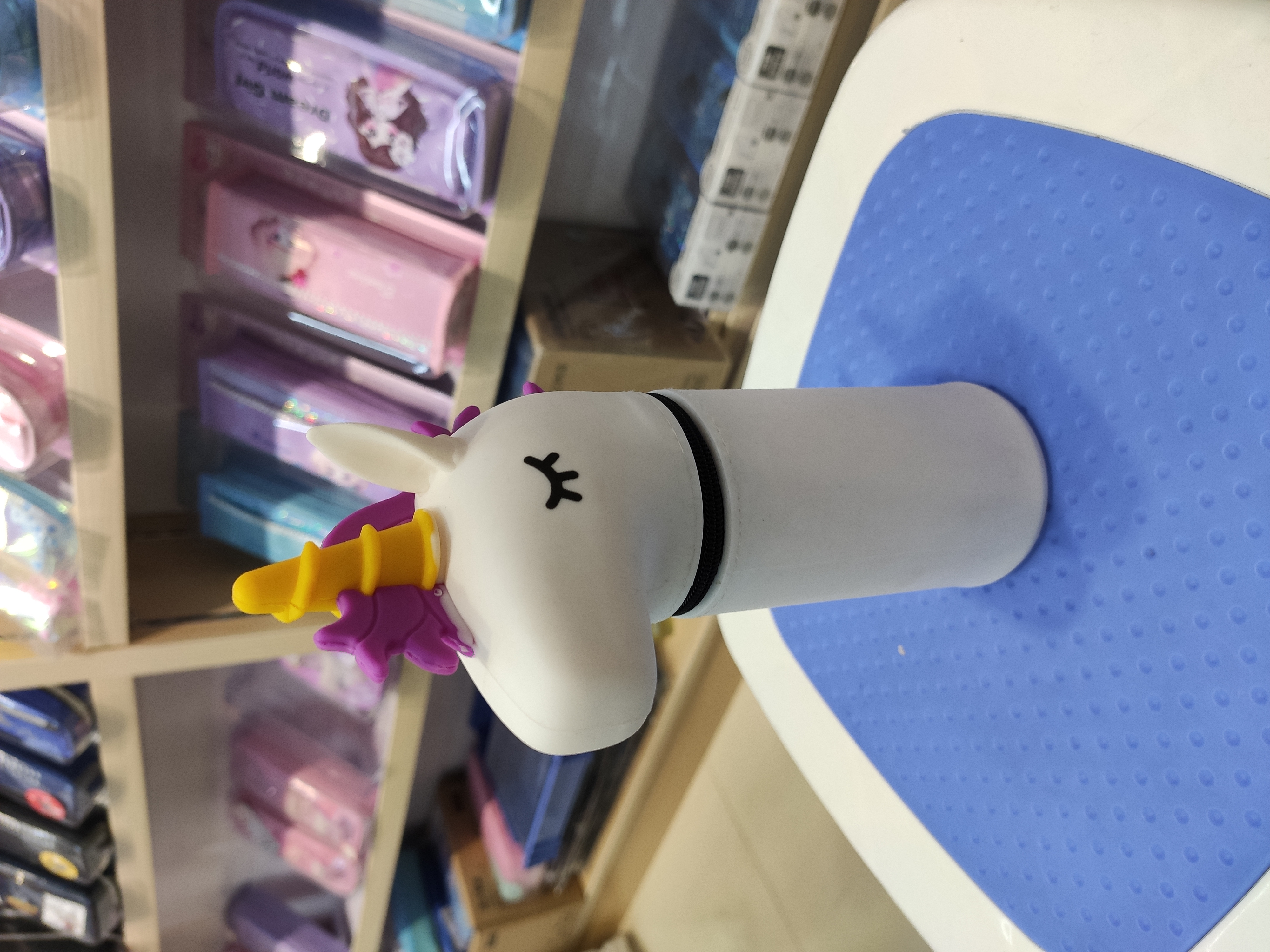 硅胶独角兽造型笔袋可爱少女心创意笔袋