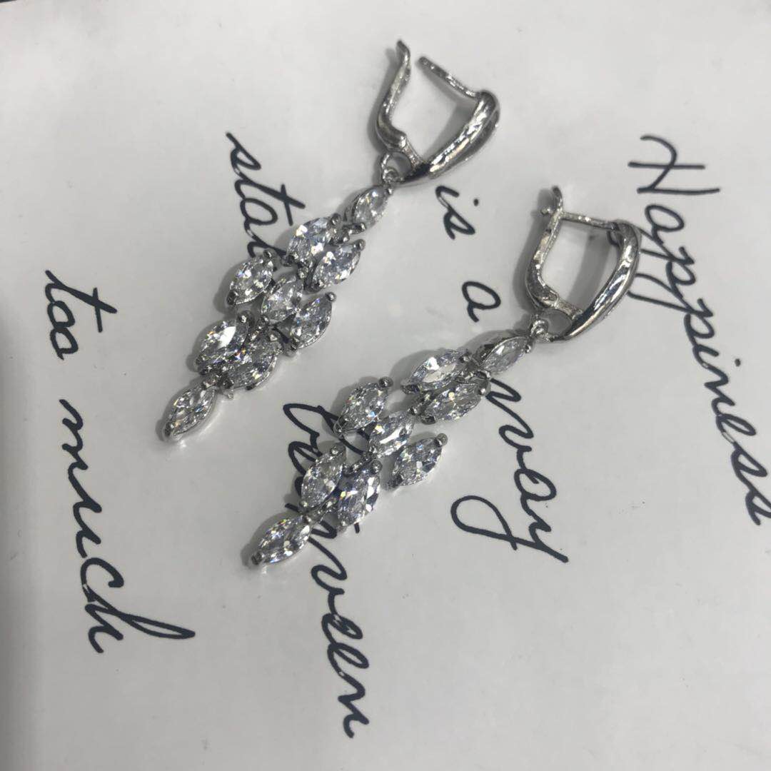 Japanese and Korean zircon earrings, long, super shiny, simple and elegant earrings for women details Picture