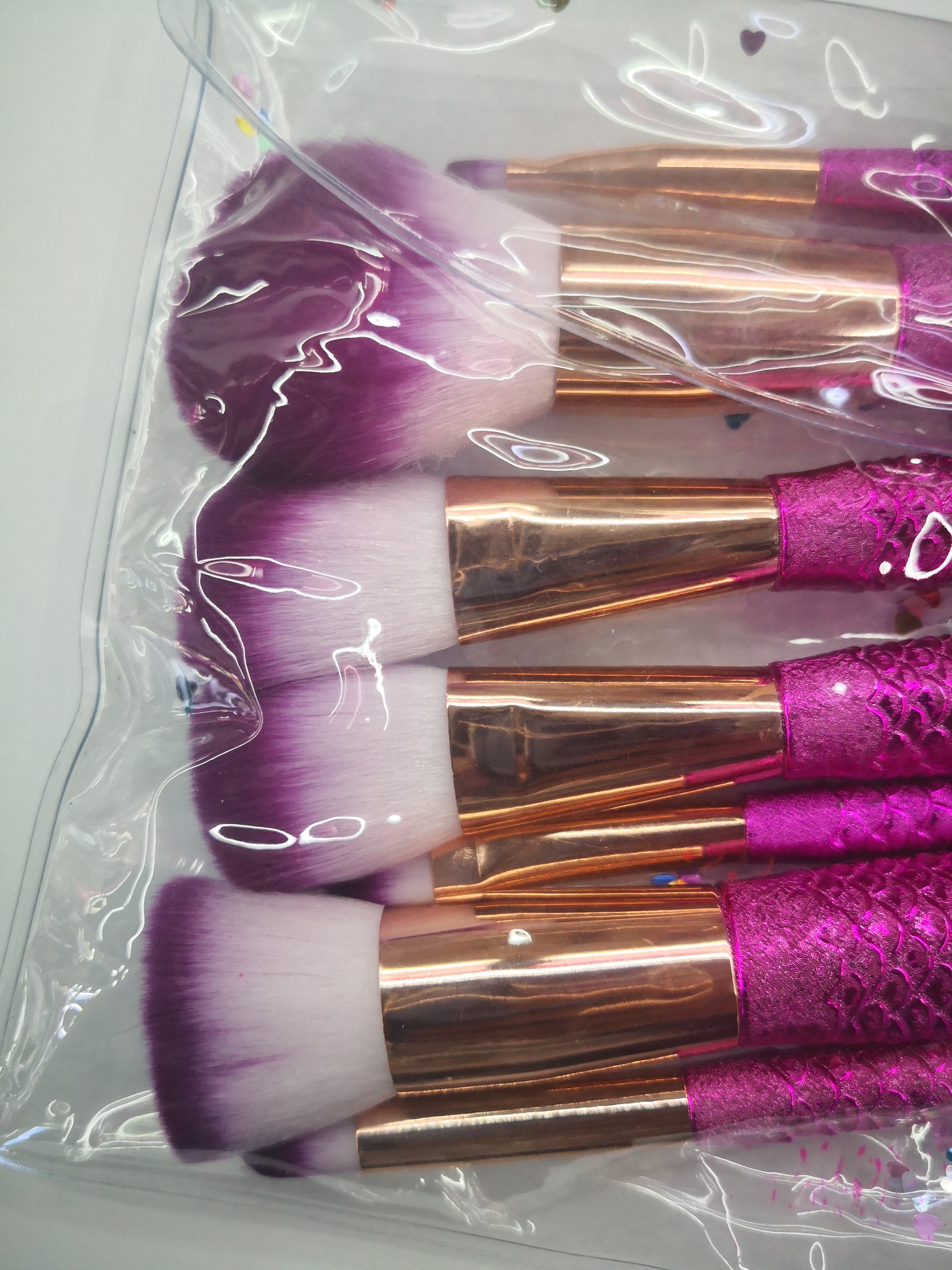 Red artificial fiber mermaid pen holder makeup brush eyeshadow brush set details Picture