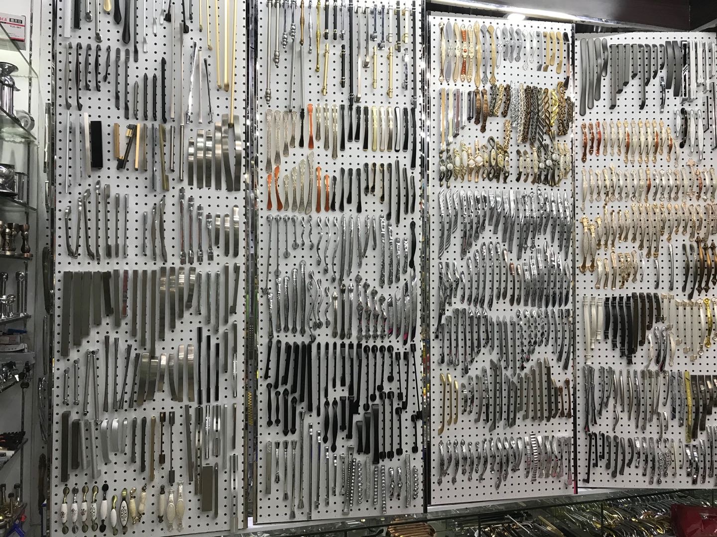 Zhenxing Hardware describe pic - 1