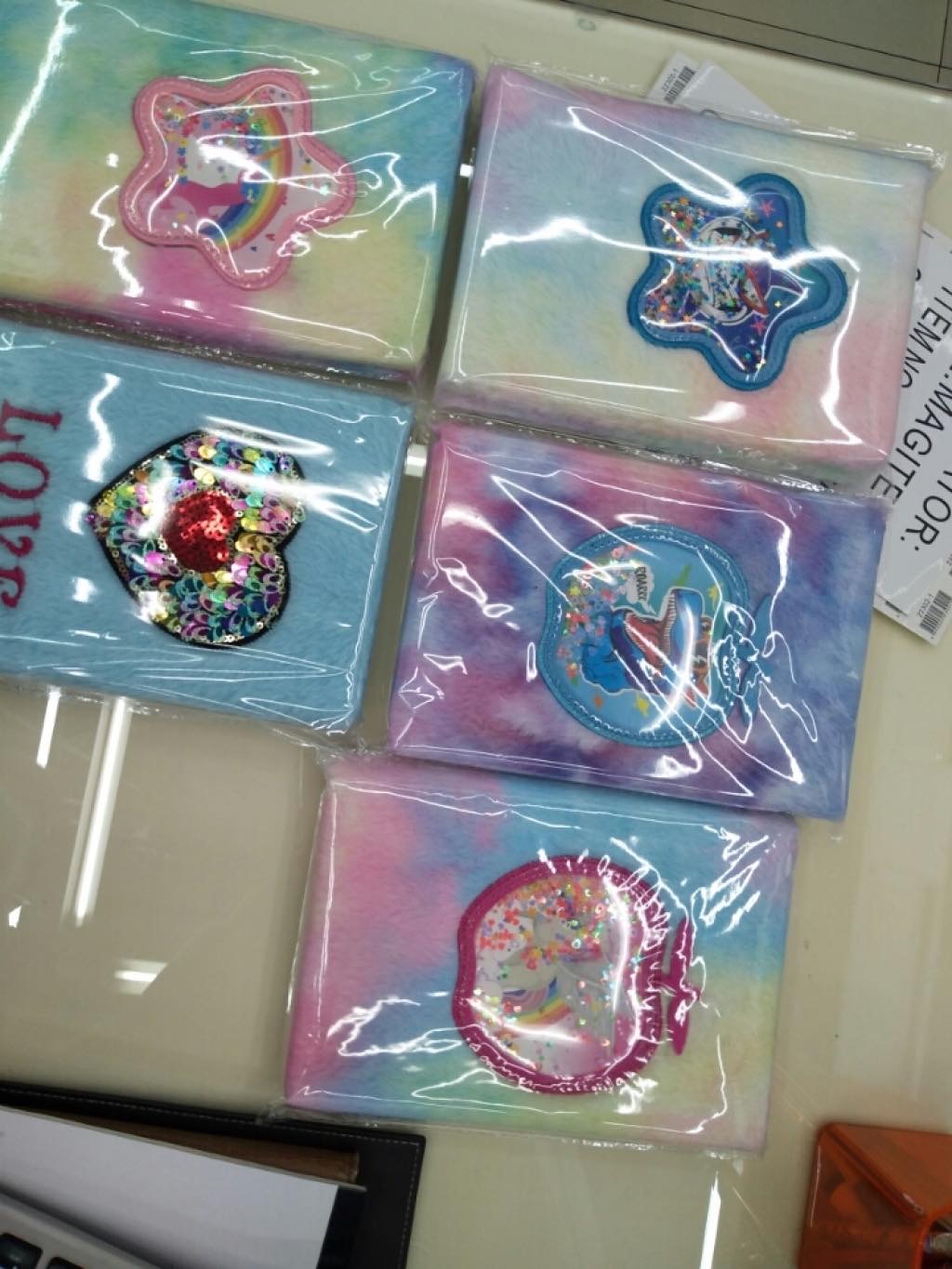 厂家直销毛绒笔记本亮片笔记本细节图